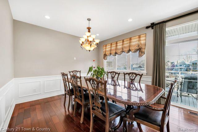 610 LONGPOINTE Drive, Lake Orion, MI 48362 — Photo 17