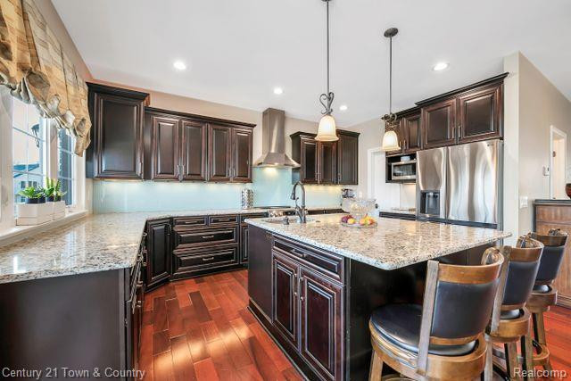 610 LONGPOINTE Drive, Lake Orion, MI 48362 — Photo 20