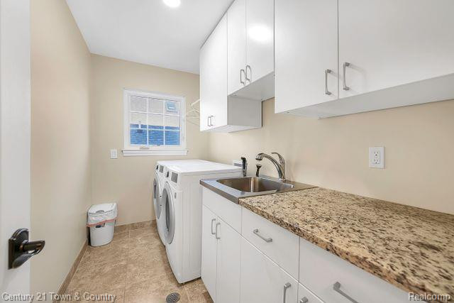 610 LONGPOINTE Drive, Lake Orion, MI 48362 — Photo 44