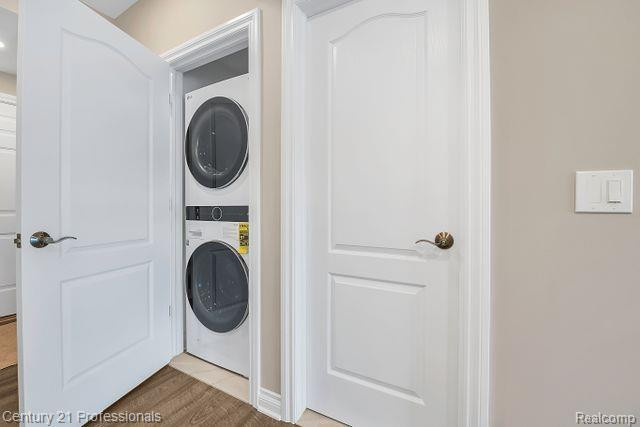 610 LONGPOINTE Drive, Lake Orion, MI 48362 — Photo 50