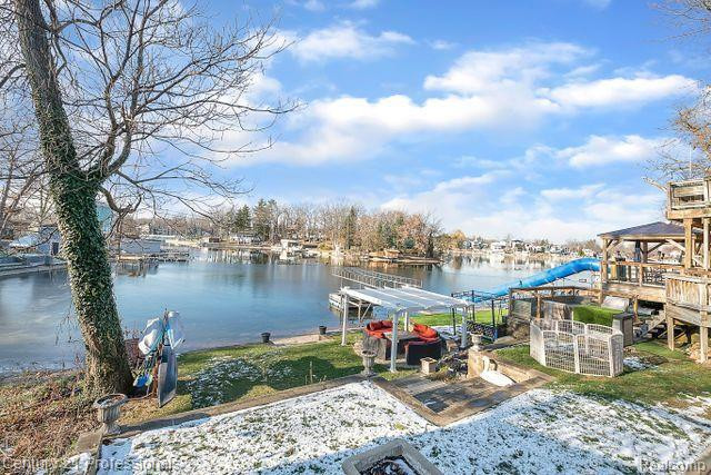610 LONGPOINTE Drive, Lake Orion, MI 48362 — Photo 69