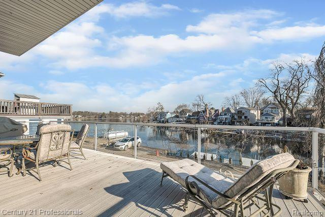 610 LONGPOINTE Drive, Lake Orion, MI 48362 — Photo 71