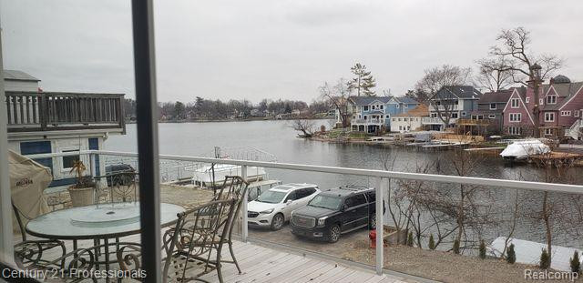 610 LONGPOINTE Drive, Lake Orion, MI 48362 — Photo 75