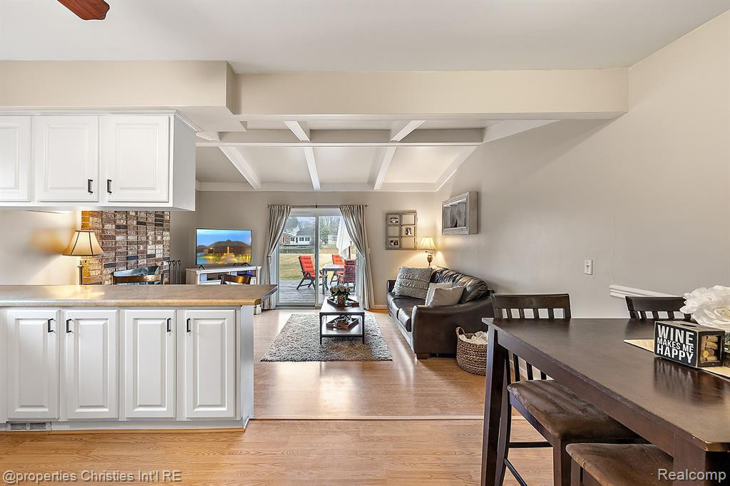 1068 KINGS Court, Canton, MI 48188 — Photo 9