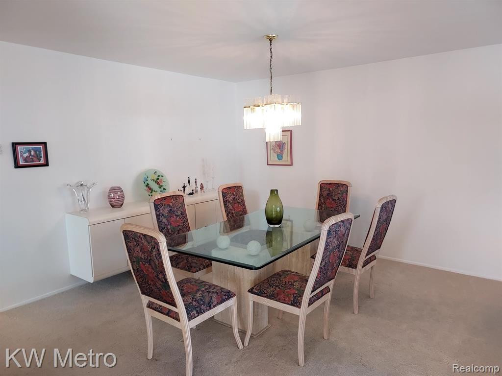37173 DEER RUN Drive, Farmington Hills, MI 48331 — Photo 4