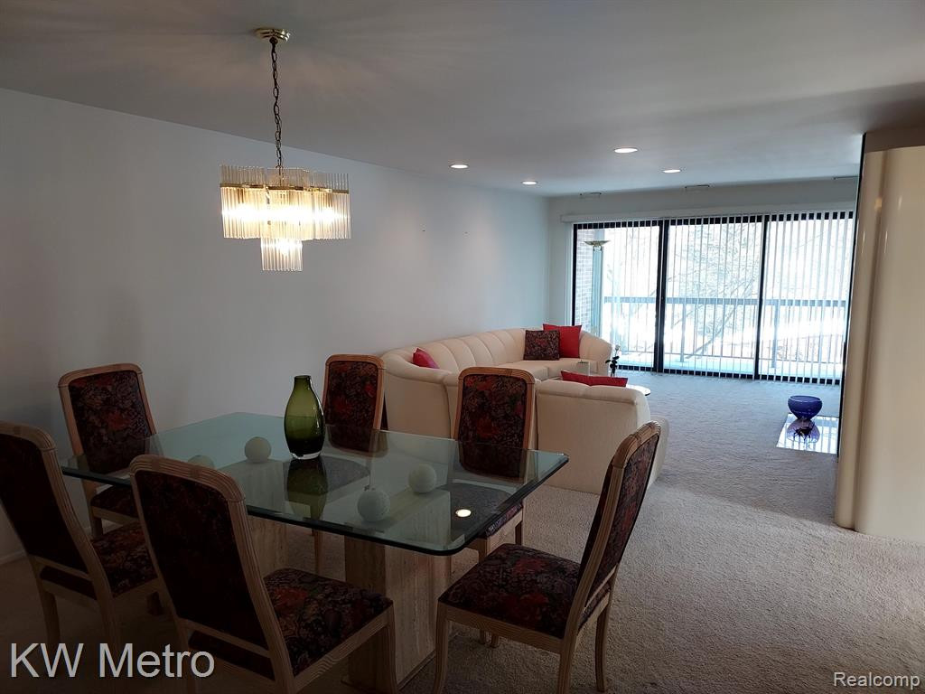 37173 DEER RUN Drive, Farmington Hills, MI 48331 — Photo 6