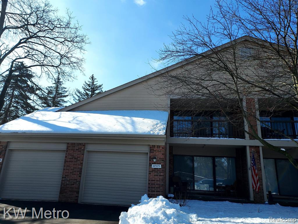 37173 DEER RUN Drive, Farmington Hills, MI 48331 — Photo 16