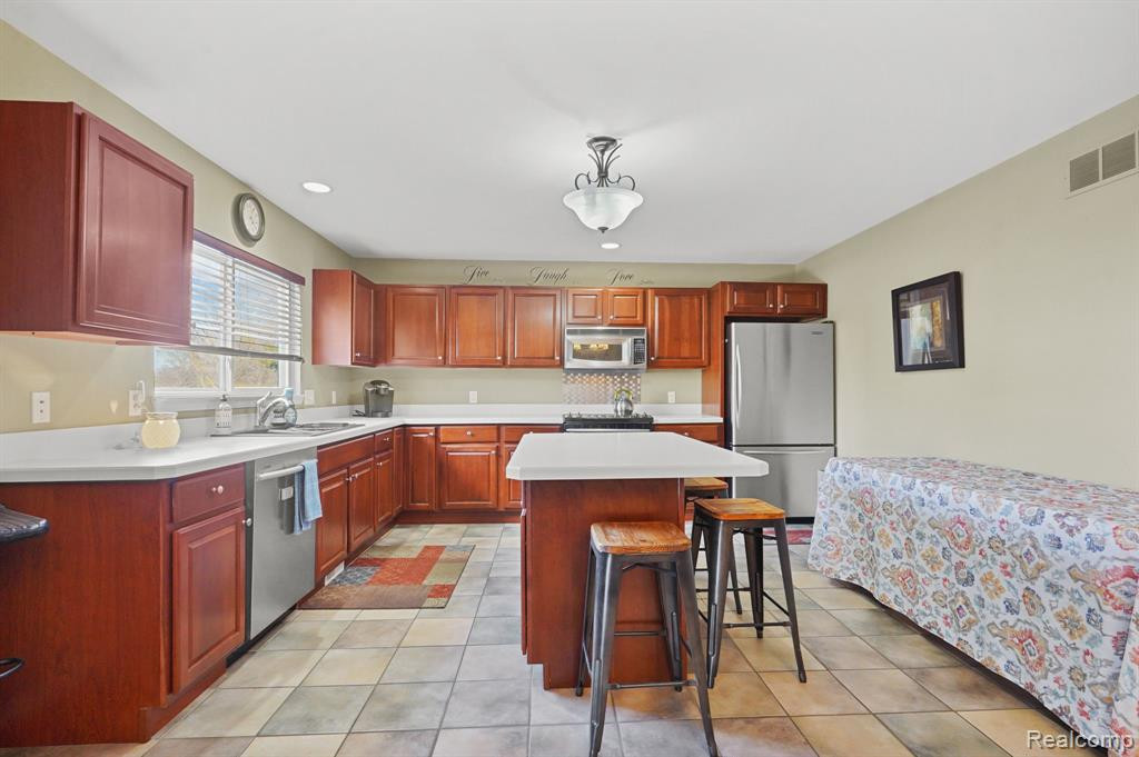 5360 Wild Daisy, Clarkston, MI — Photo 6