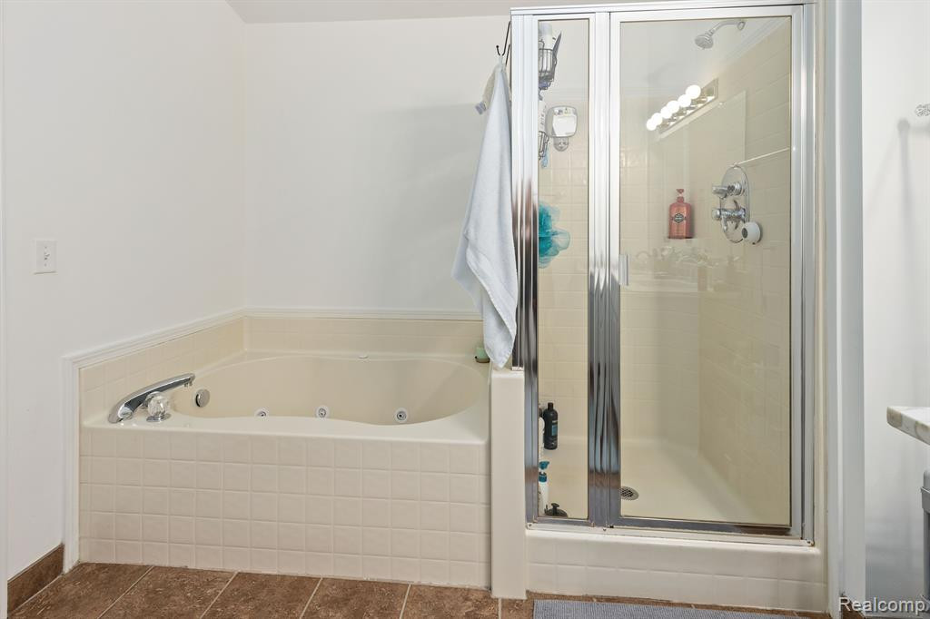 48 ADELAIDE Street, Detroit, MI 48201 — Photo 23