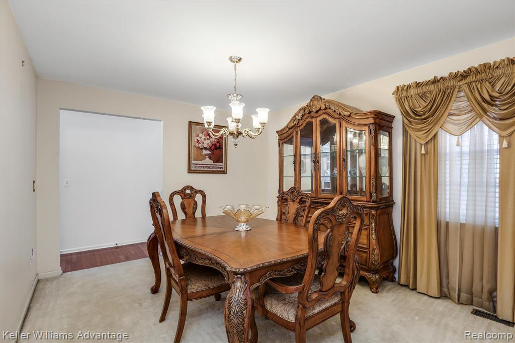 43455 HEATHERFIELD Boulevard, Van Buren, MI 48111 — Photo 10