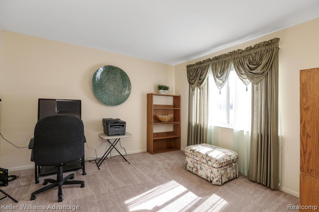 43455 HEATHERFIELD Boulevard, Van Buren, MI 48111 — Photo 11