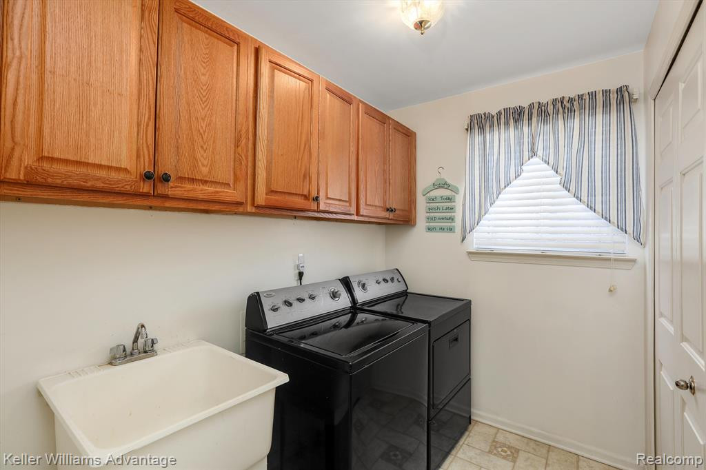 43455 HEATHERFIELD Boulevard, Van Buren, MI 48111 — Photo 14