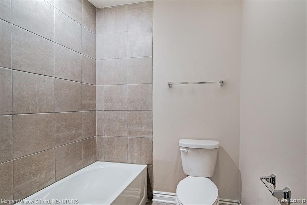 4021 NOTTINGHAM Circle, Clarkston, MI — Photo 15