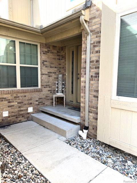 14967 W STONEY BROOKE Drive, Shelby Twp, MI 48315 — Photo 3
