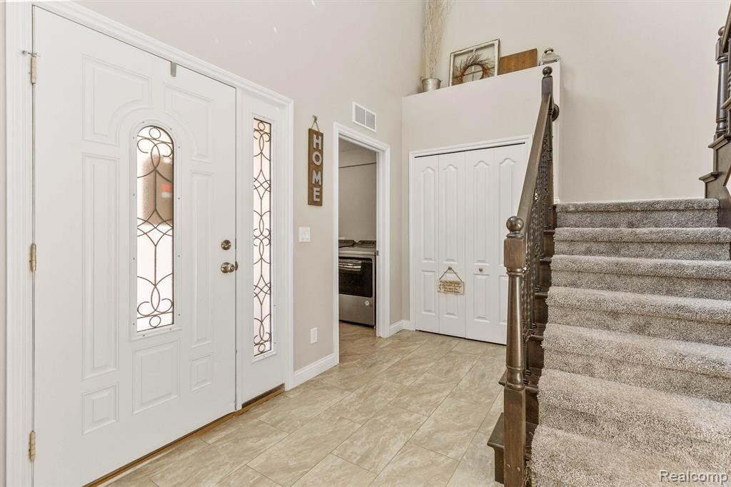14967 W STONEY BROOKE Drive, Shelby Twp, MI 48315 — Photo 5