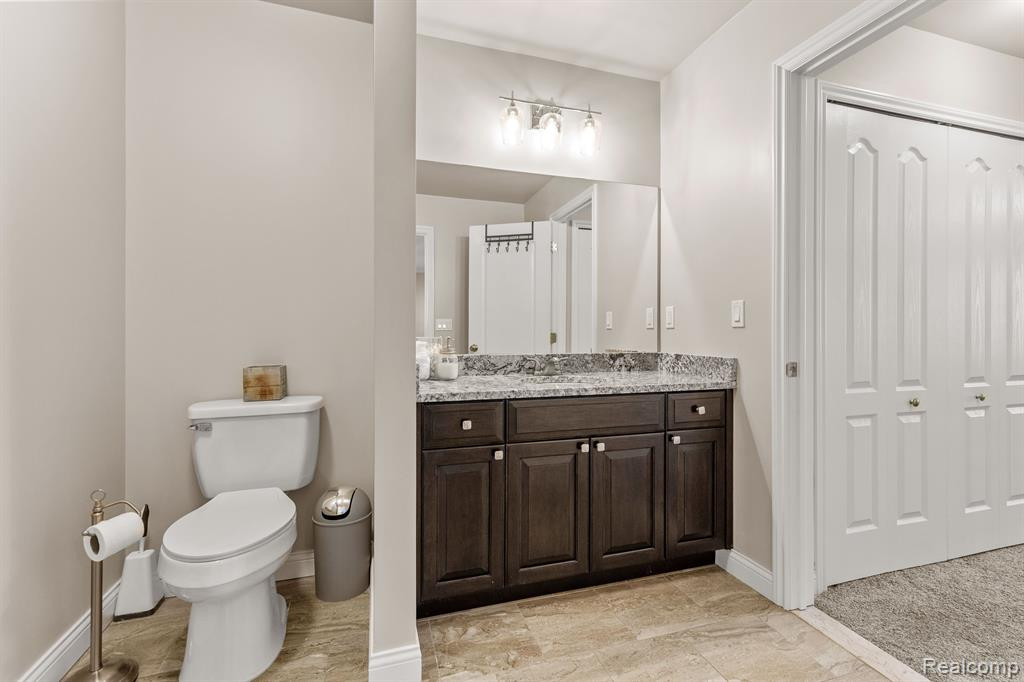 14967 W STONEY BROOKE Drive, Shelby Twp, MI 48315 — Photo 23