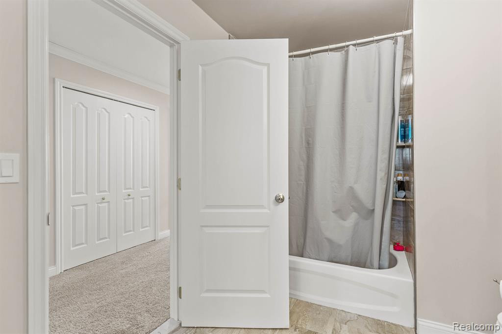 14967 W STONEY BROOKE Drive, Shelby Twp, MI 48315 — Photo 24