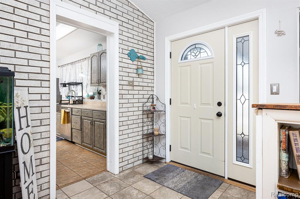 4435 E LOCH ALPINE Drive, Ann Arbor, MI 48103 — Photo 11