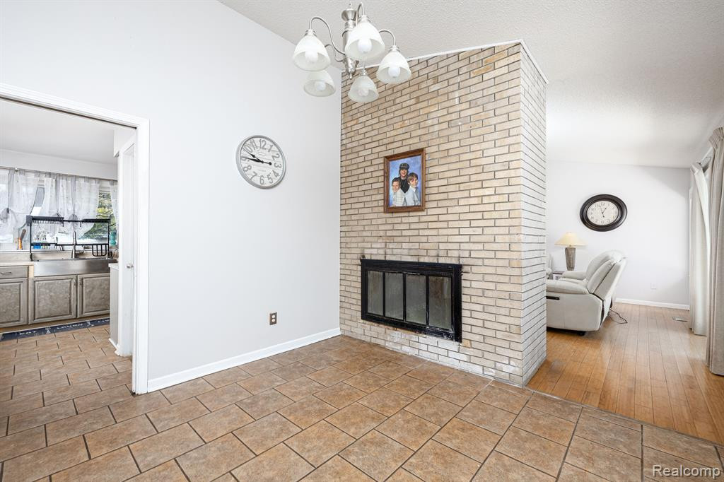 4435 E LOCH ALPINE Drive, Ann Arbor, MI 48103 — Photo 22