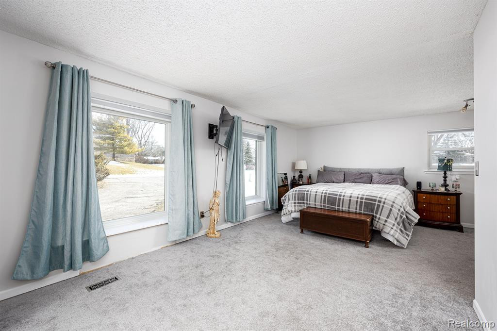 4435 E LOCH ALPINE Drive, Ann Arbor, MI 48103 — Photo 25