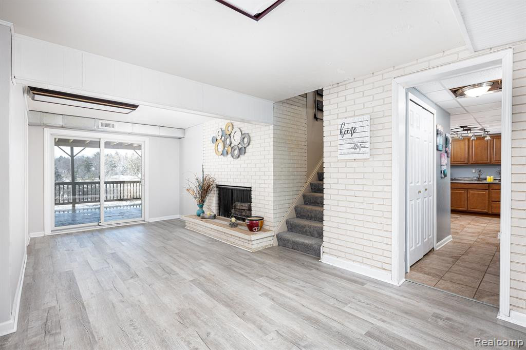 4435 E LOCH ALPINE Drive, Ann Arbor, MI 48103 — Photo 33