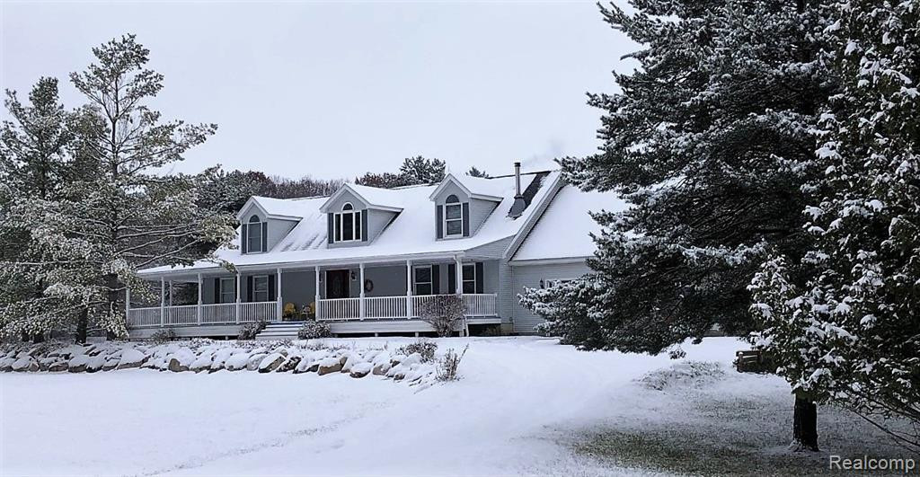 1300 CEDAR Drive, Imlay City, MI 48444 — Photo 2