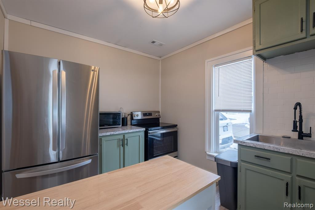 4053 CENTER Street, Metamora, MI 48455 — Photo 6