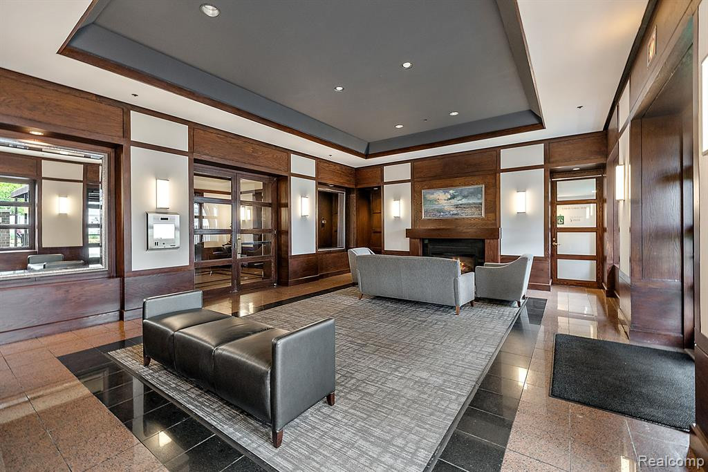 250 E Harbortown, Detroit, MI 48207 — Photo 20
