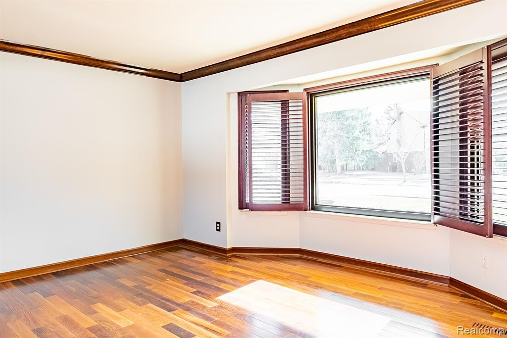 44364 HIGHGATE Drive, Clinton Twp, MI 48038 — Photo 22