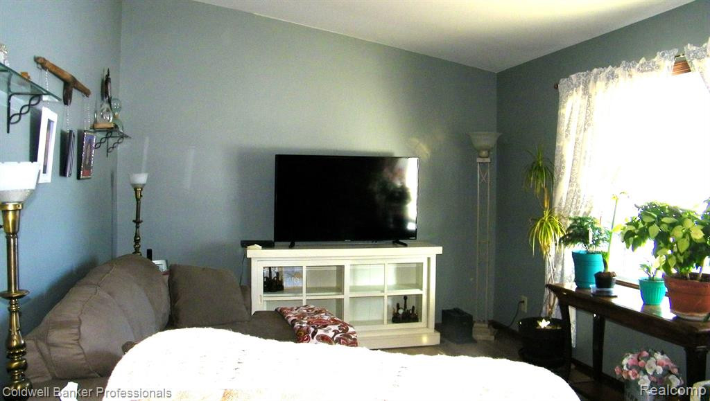 4345 COUNTRY Lane, North Branch, MI 48461 — Photo 8