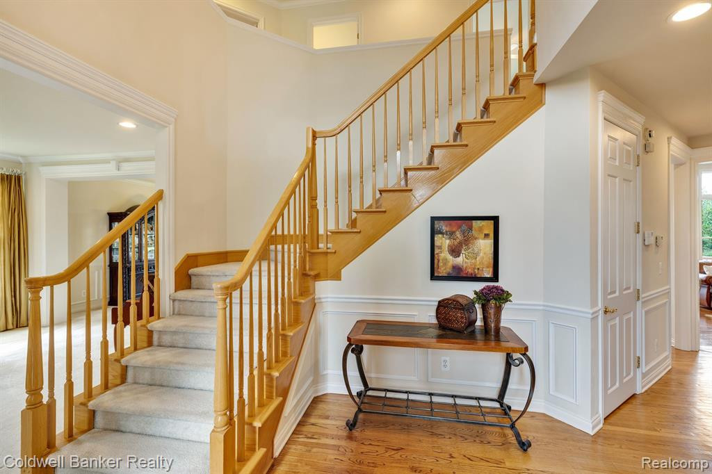 18415 CLAIRMONT Circle E, Northville, MI 48168 — Photo 8