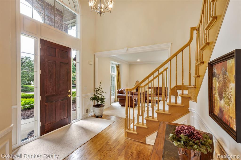 18415 CLAIRMONT Circle E, Northville, MI 48168 — Photo 9