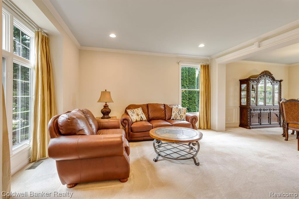 18415 CLAIRMONT Circle E, Northville, MI 48168 — Photo 10