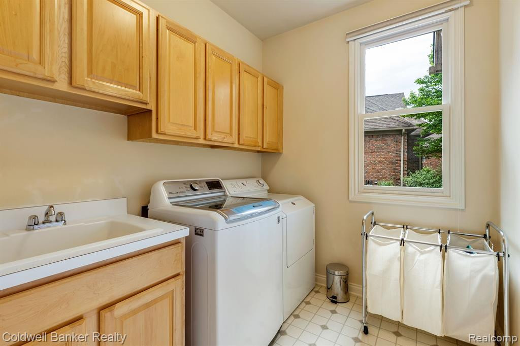 18415 CLAIRMONT Circle E, Northville, MI 48168 — Photo 18