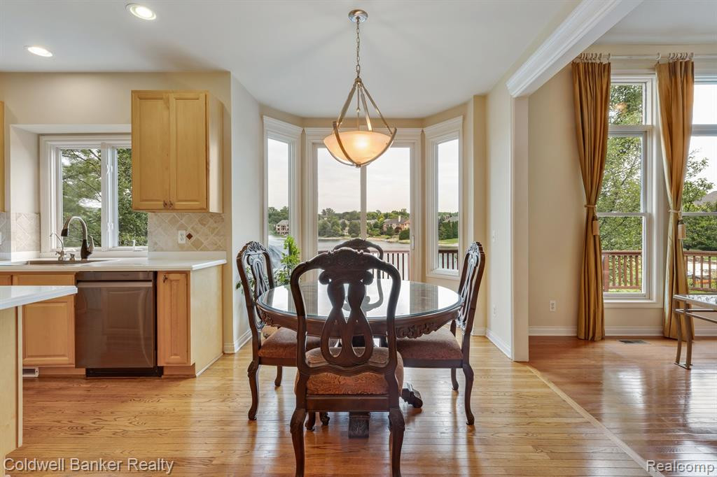 18415 CLAIRMONT Circle E, Northville, MI 48168 — Photo 25