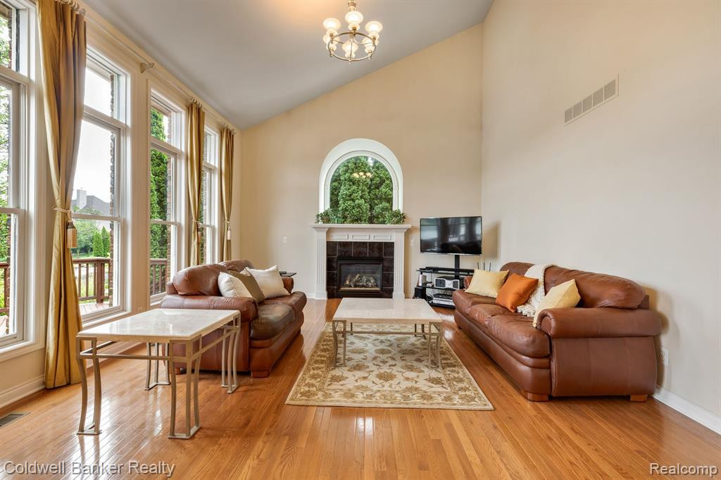 18415 CLAIRMONT Circle E, Northville, MI 48168 — Photo 28