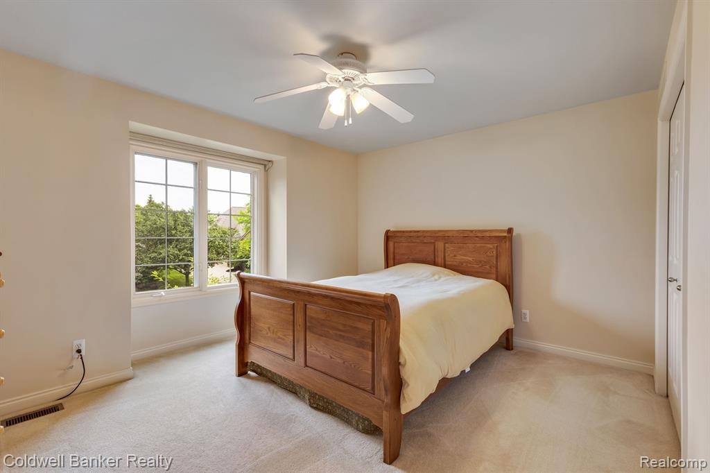 18415 CLAIRMONT Circle E, Northville, MI 48168 — Photo 40