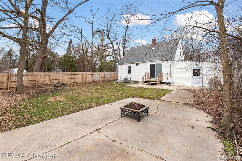 3352 OAKWOOD Street, Ann Arbor, MI 48104 — Photo 27