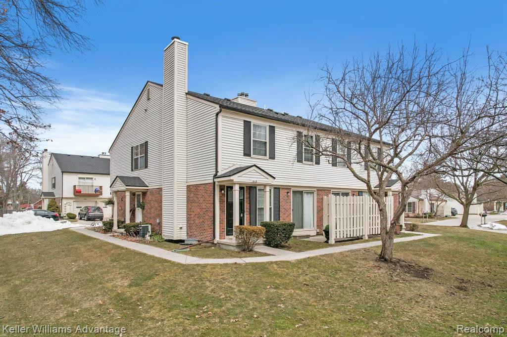 1419 DOVER Hill N, Walled Lake, MI 48390 — Photo 2