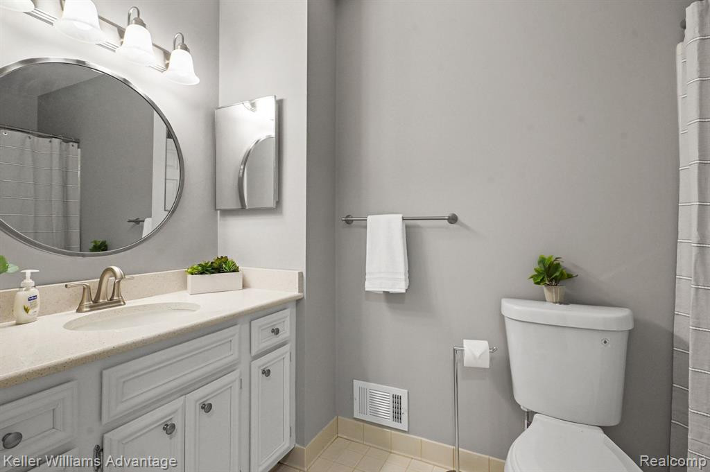 1419 DOVER Hill N, Walled Lake, MI 48390 — Photo 13