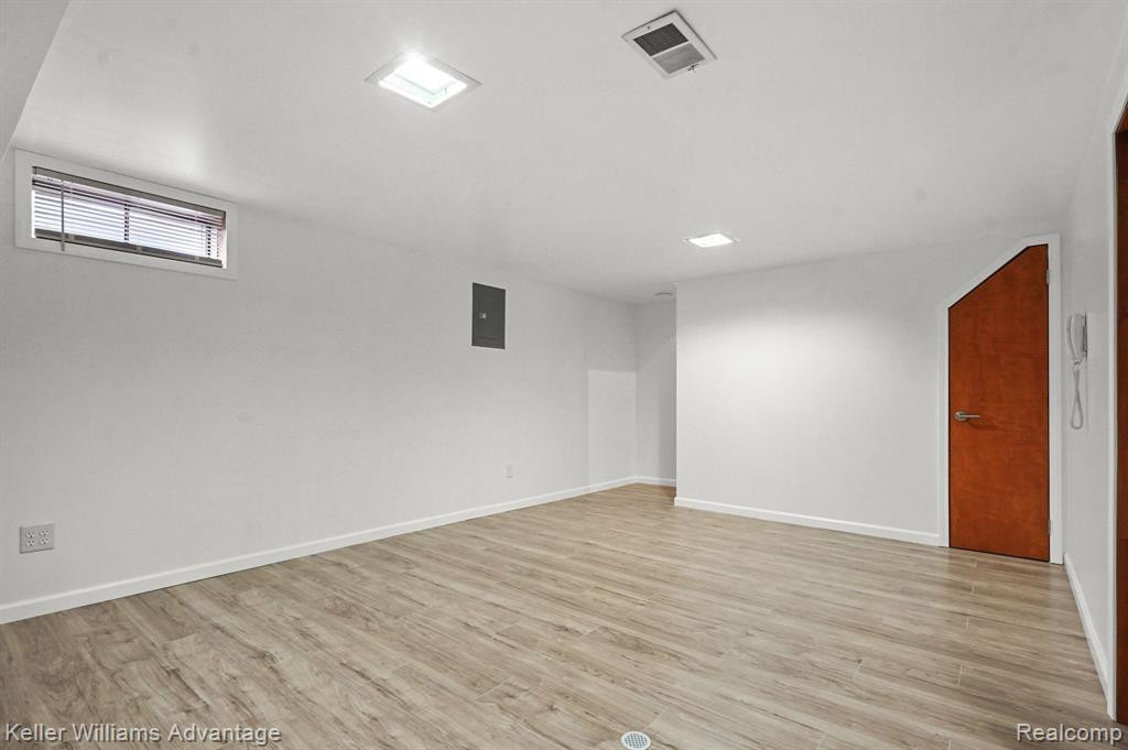 1419 DOVER Hill N, Walled Lake, MI 48390 — Photo 17
