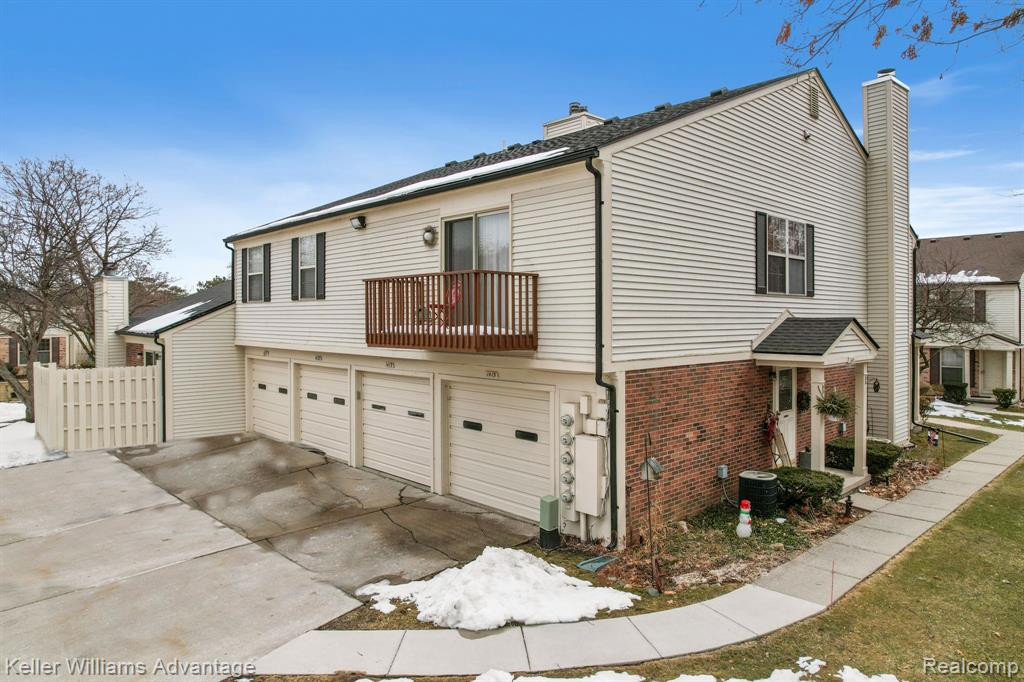 1419 DOVER Hill N, Walled Lake, MI 48390 — Photo 23