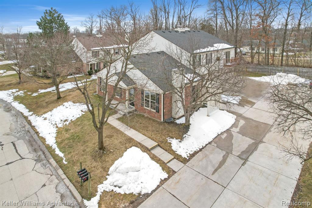 1419 DOVER Hill N, Walled Lake, MI 48390 — Photo 30