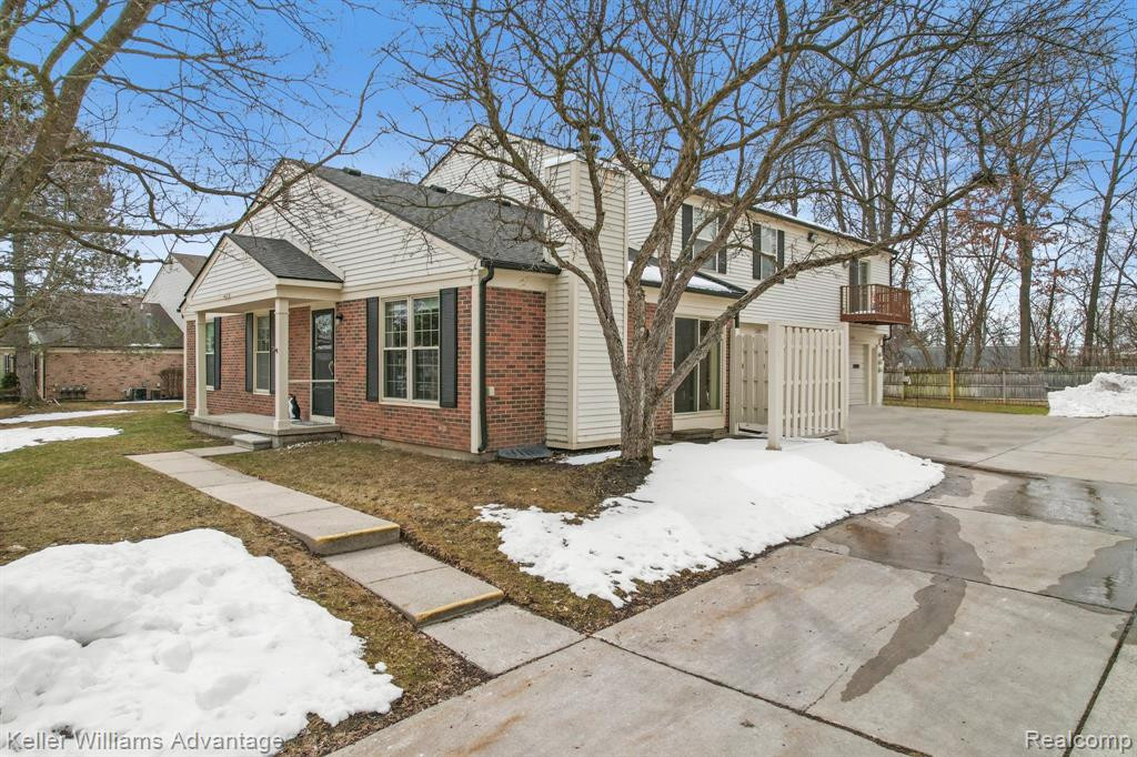 1419 DOVER Hill N, Walled Lake, MI 48390 — Photo 31