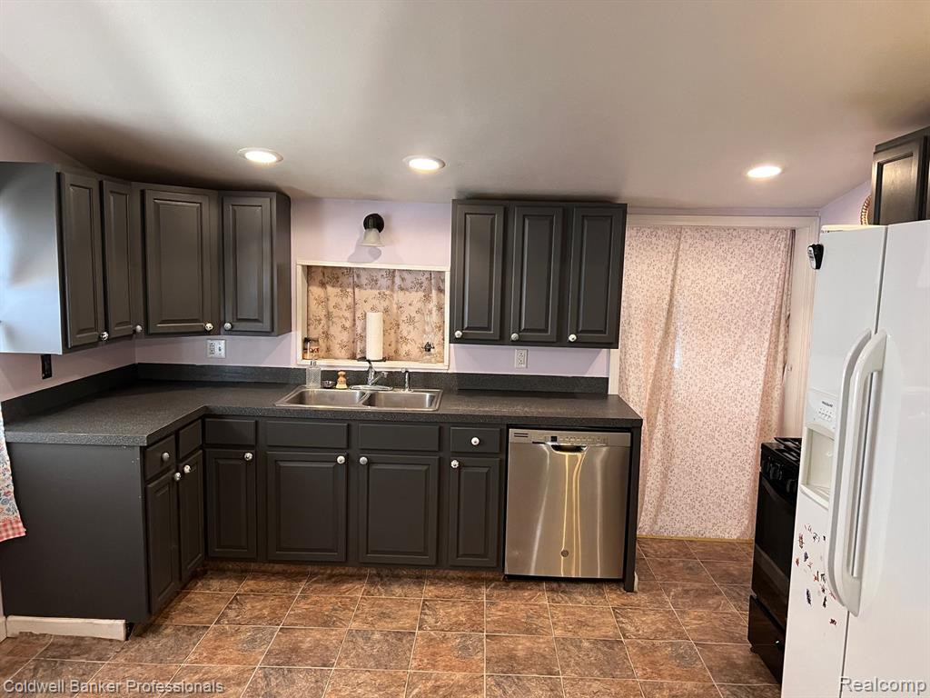 315 N SHIAWASSEE Street N, Bancroft, MI 48414 — Photo 5