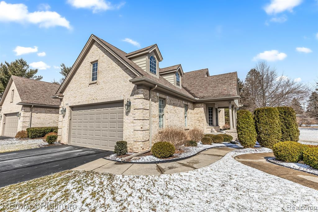 7575 WOODWIND, Brighton, MI 48116 — Photo 2