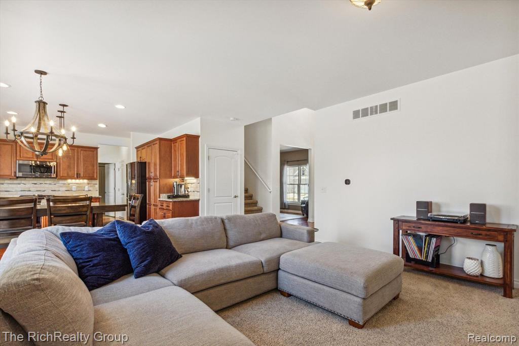 758 W Castlebury Circle, Saline, MI 48176 — Photo 10