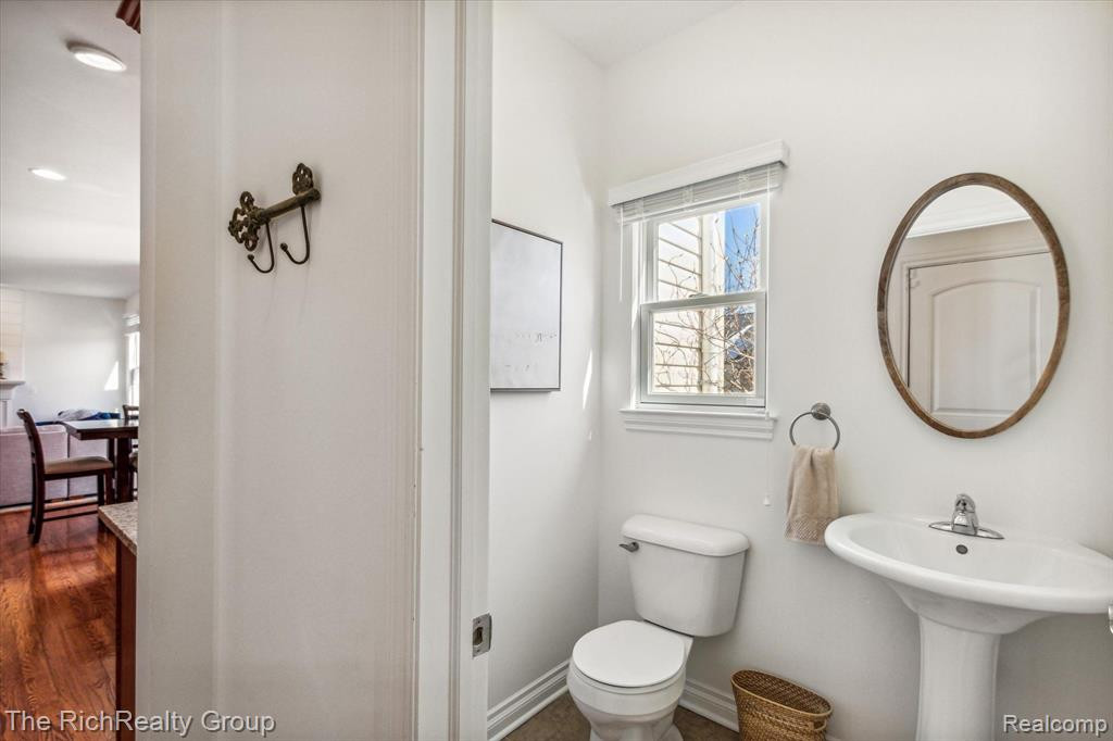 758 W Castlebury Circle, Saline, MI 48176 — Photo 11