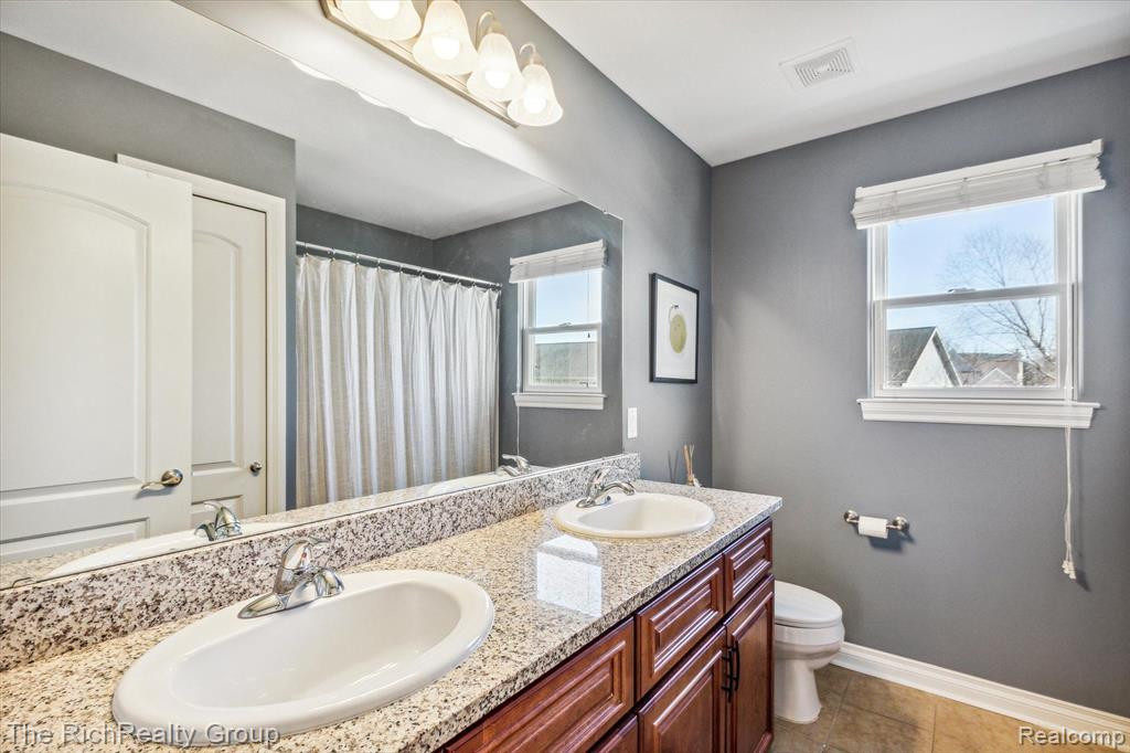 758 W Castlebury Circle, Saline, MI 48176 — Photo 26
