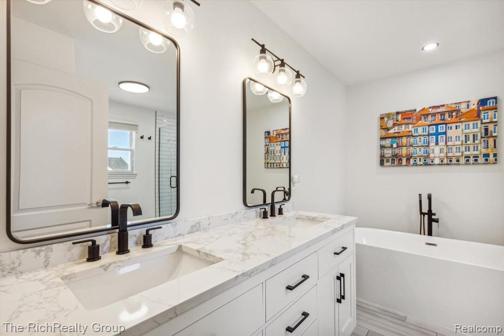 758 W Castlebury Circle, Saline, MI 48176 — Photo 27